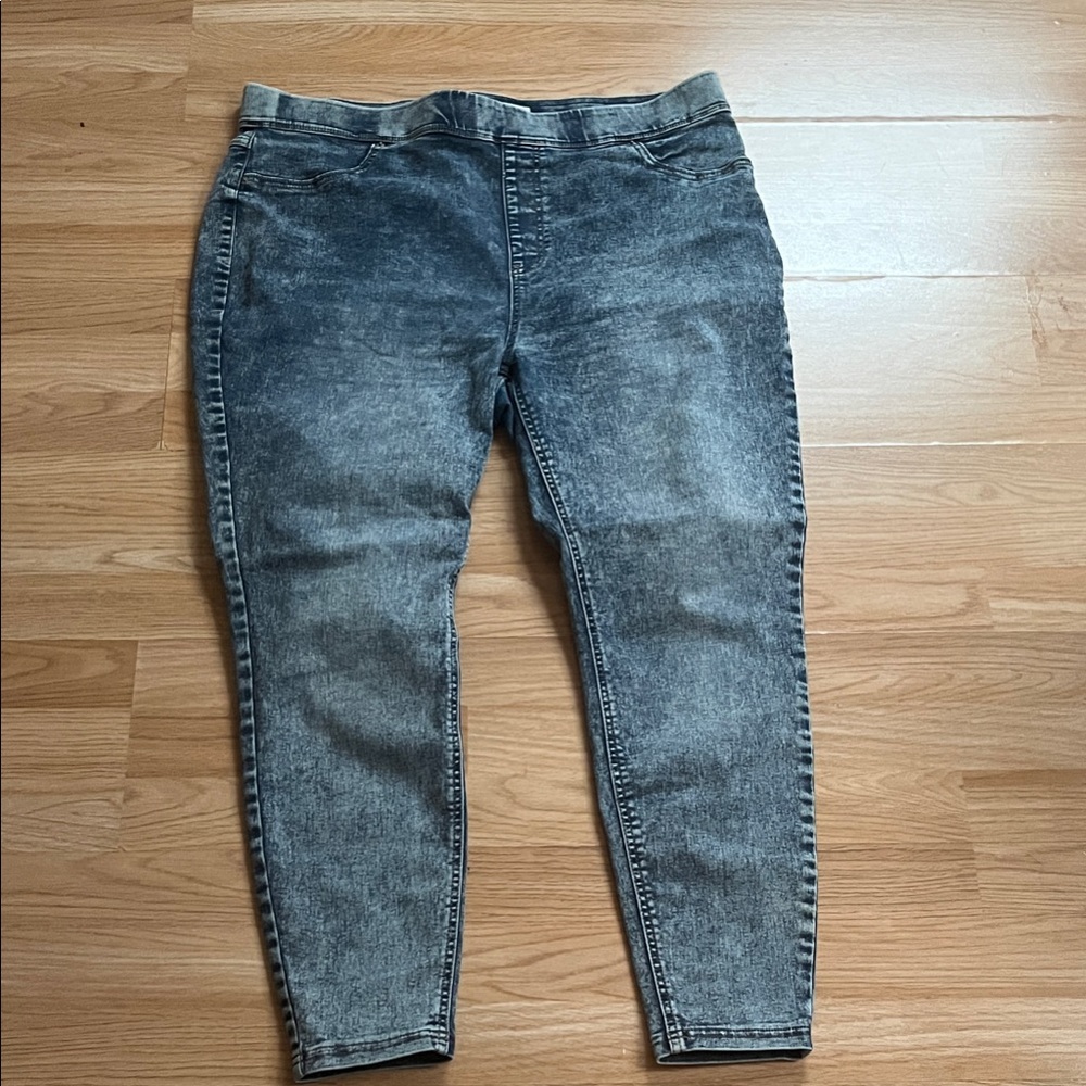 Women’s Jegging Jeans